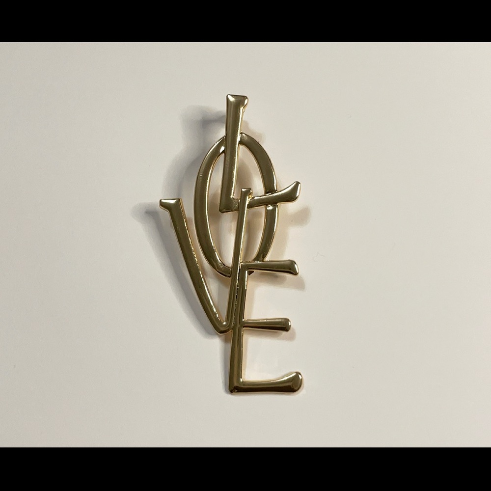 Love Earring - Picture 4 of 4